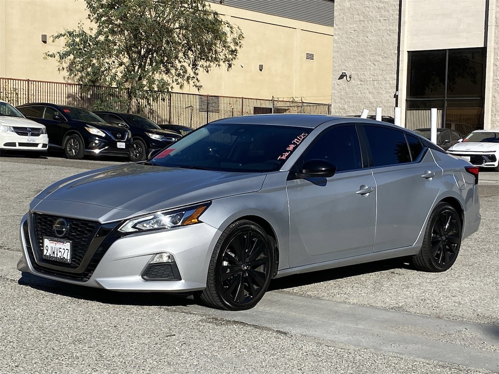 Used 2022 Nissan Altima 2.5 SR Sedan