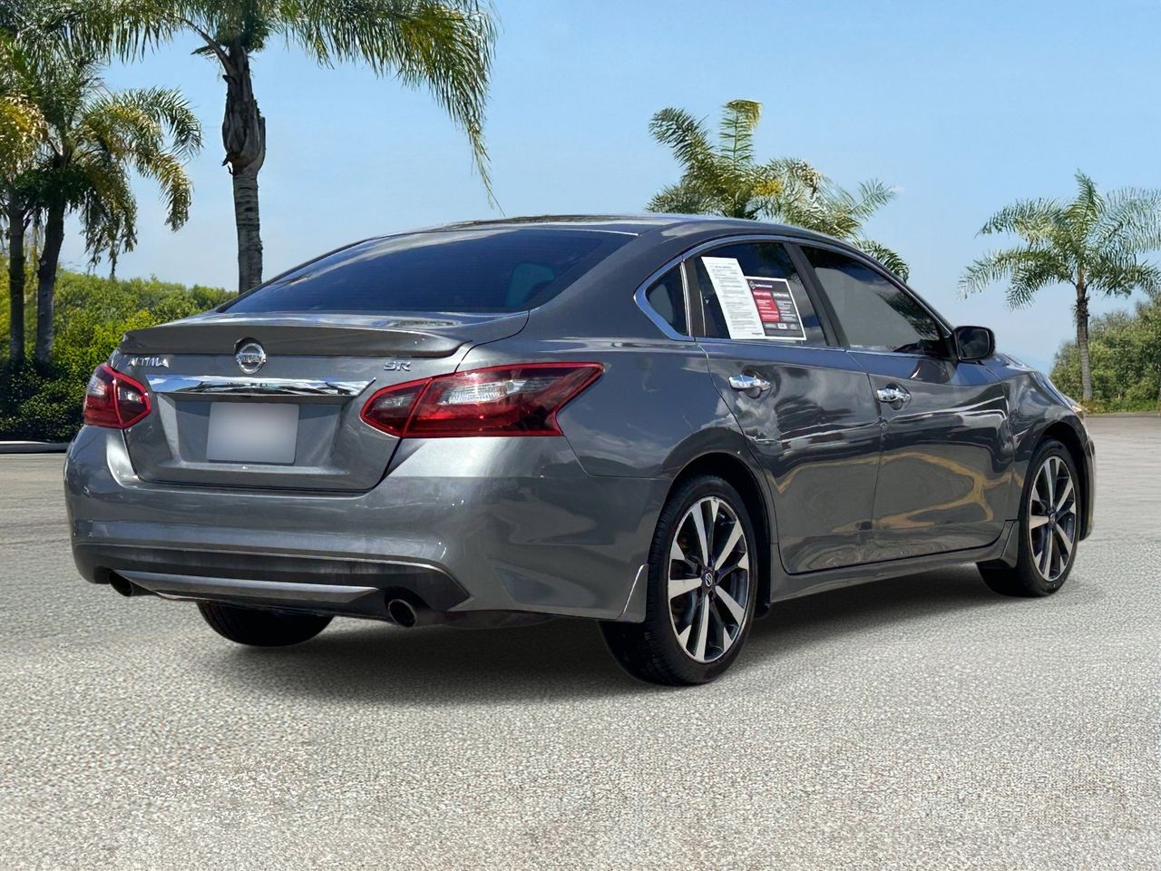 2017 Nissan Altima 2.5 SR photo 4