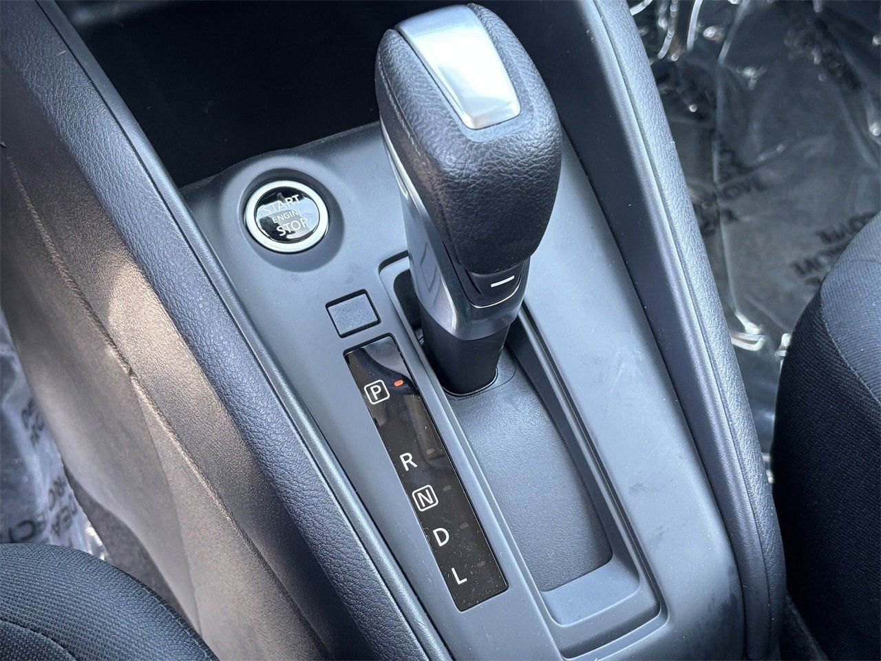 2025 Nissan KICKS PLAY Base - Photo 30