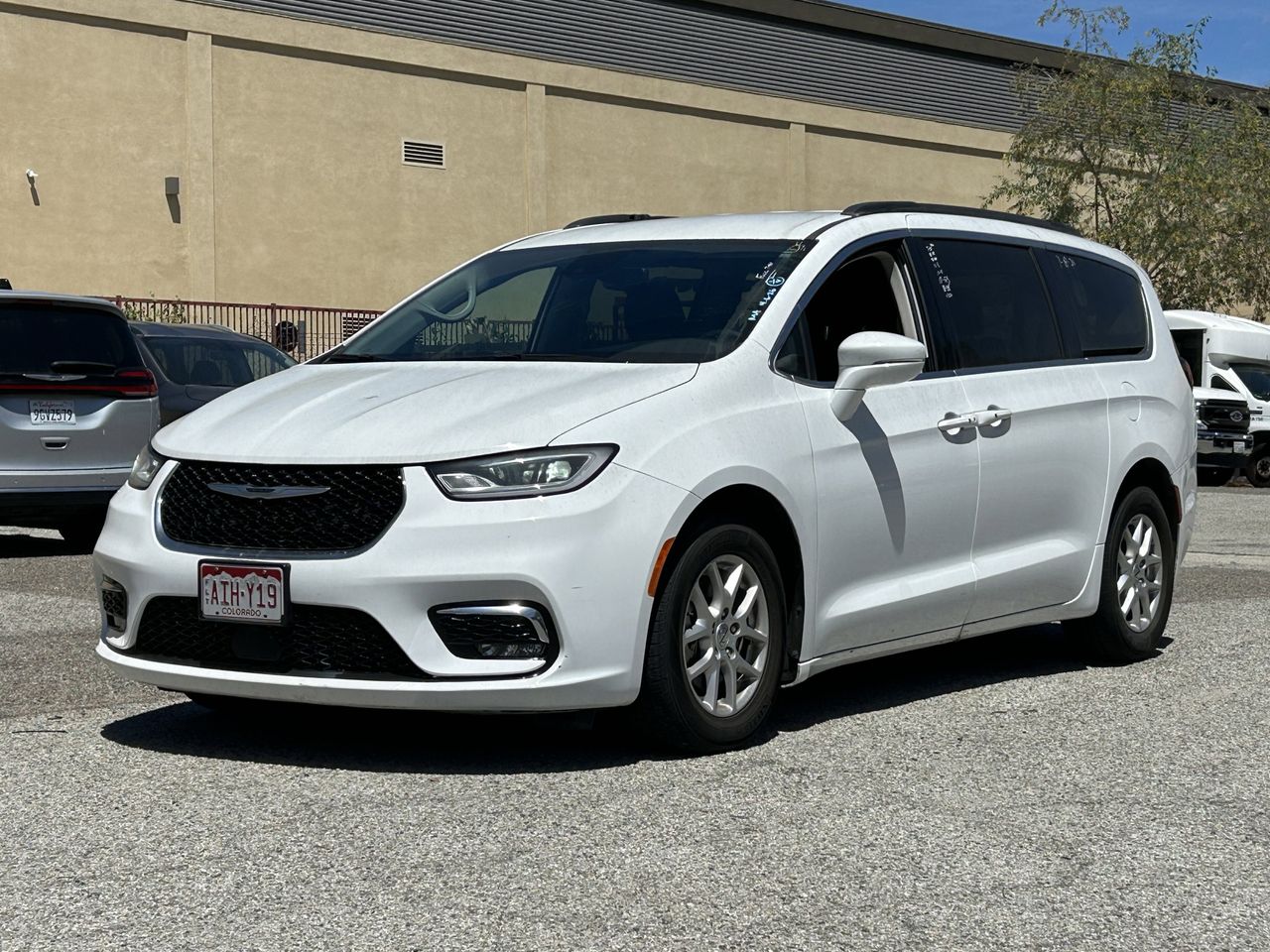 2022 Chrysler Pacifica Touring L photo 3