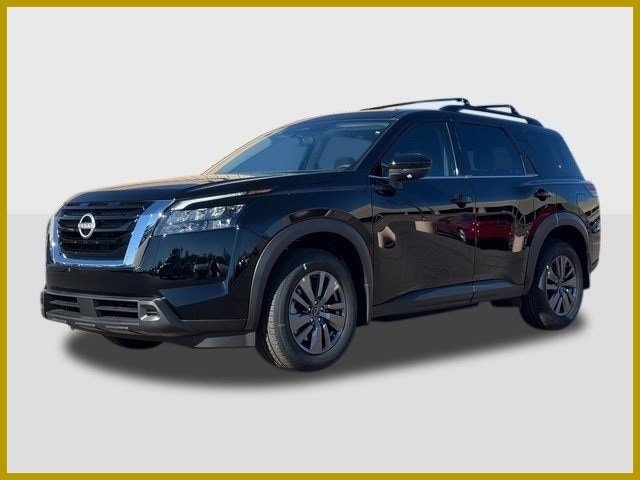 2025 Nissan Pathfinder SV's photo