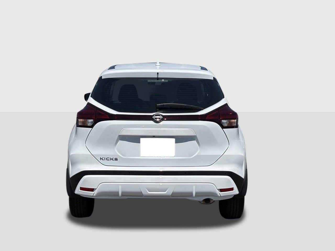 2025 Nissan KICKS PLAY Base - Photo 3