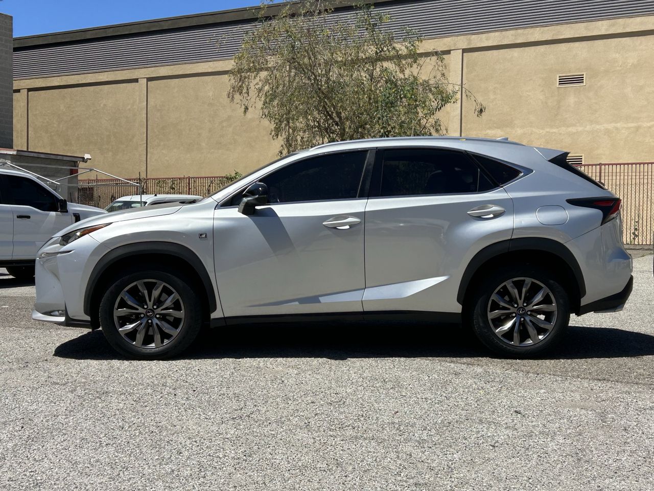 2016 LEXUS NX 200t 200t F Sport photo 3