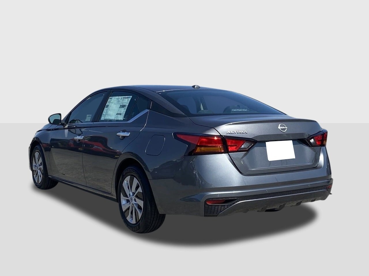 2025 Nissan Altima S photo 2