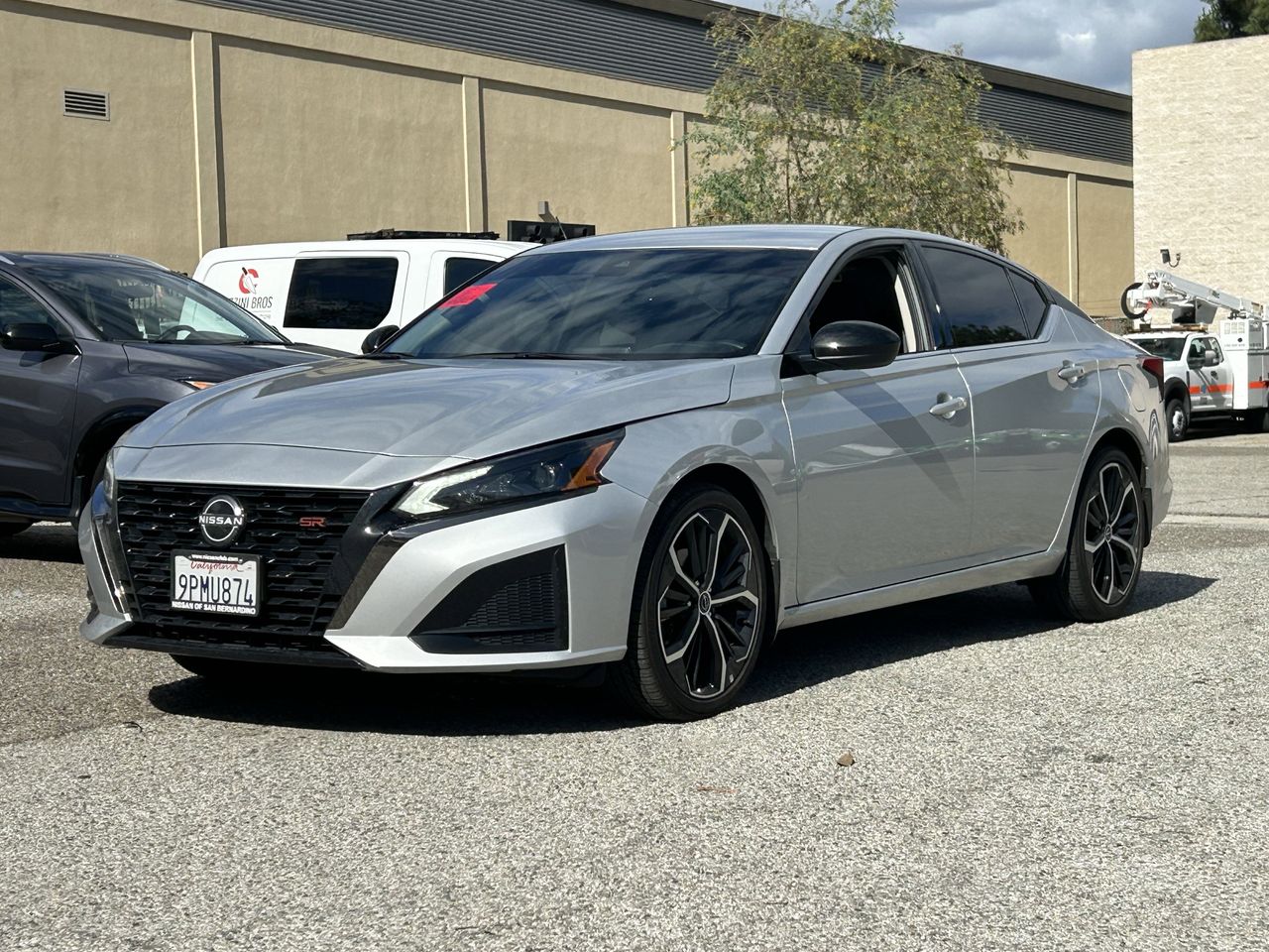 2024 Nissan Altima 2.5 SR photo 2