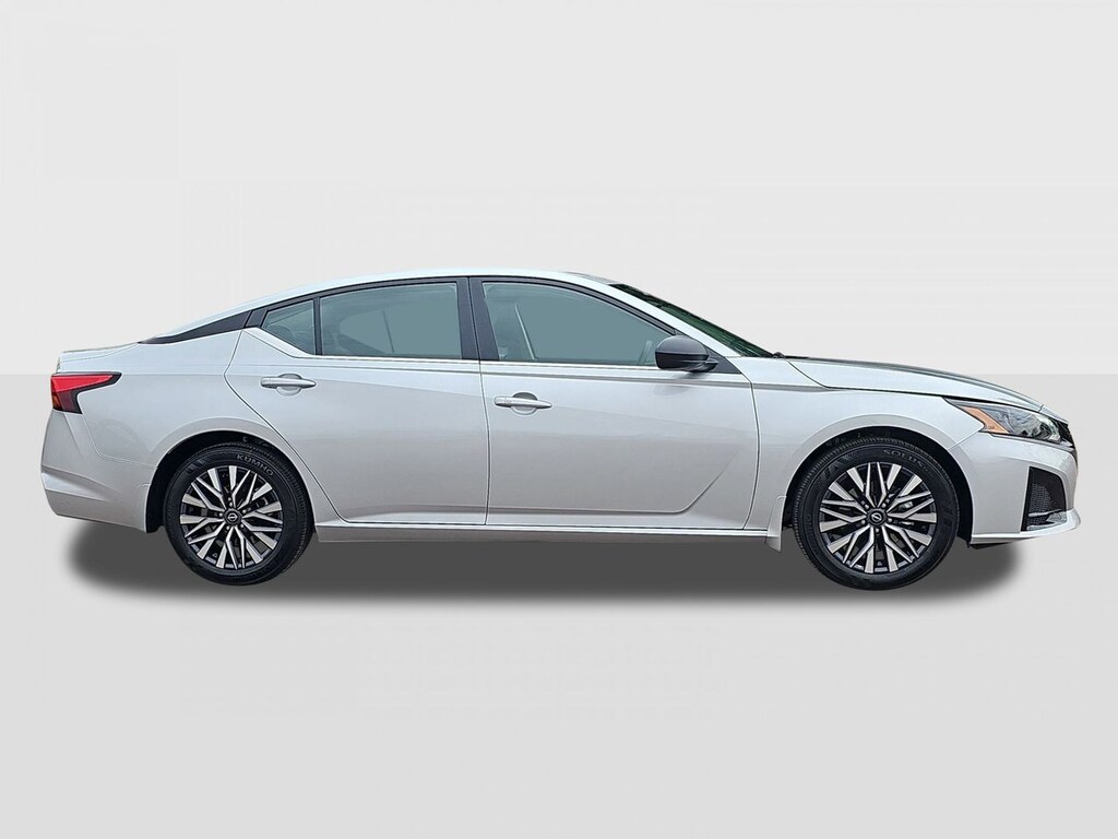 New 2026 Nissan Altima SV Sedan