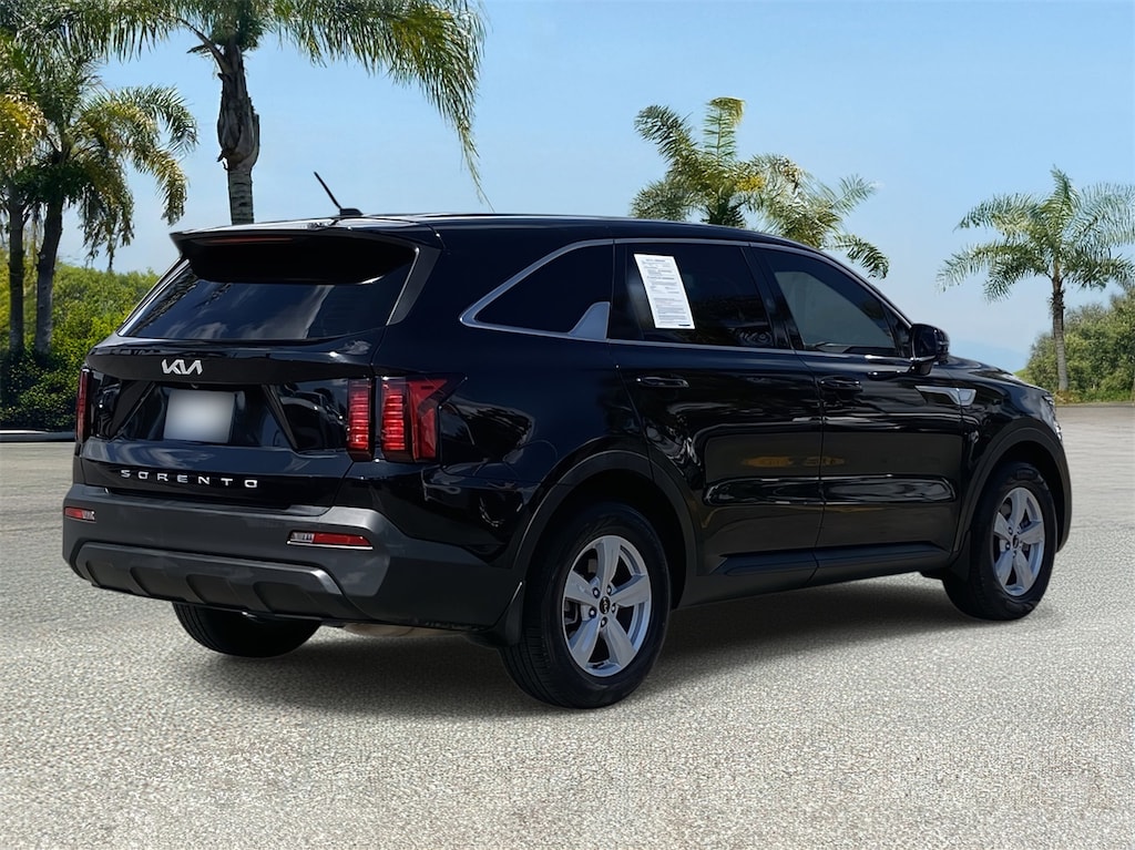 Used 2022 Kia Sorento LX SUV