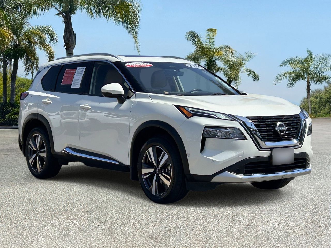 2023 Nissan Rogue Platinum photo 5