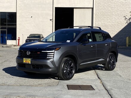 2026 Nissan Kicks SR SUV