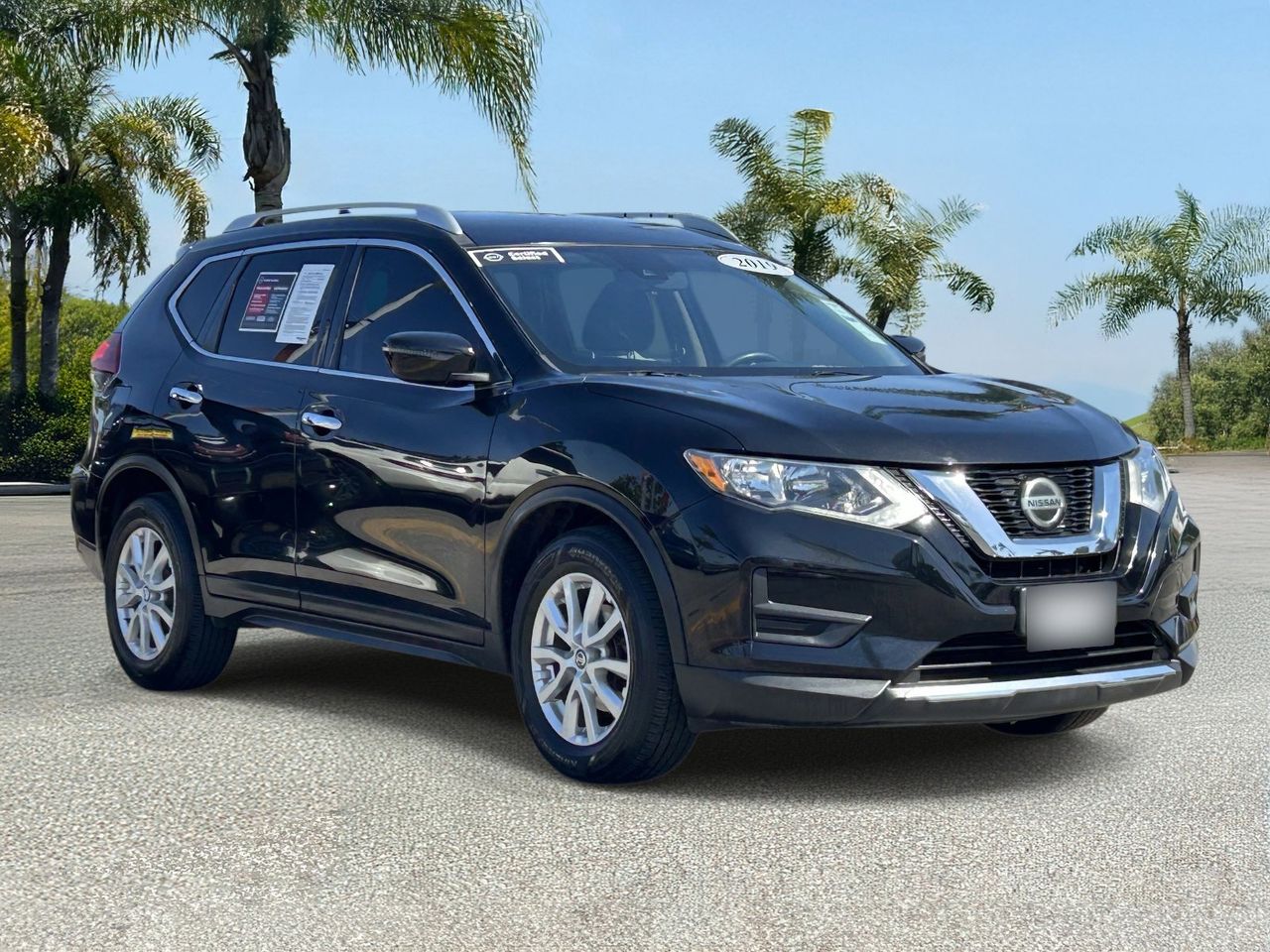 2019 Nissan Rogue SV photo 5