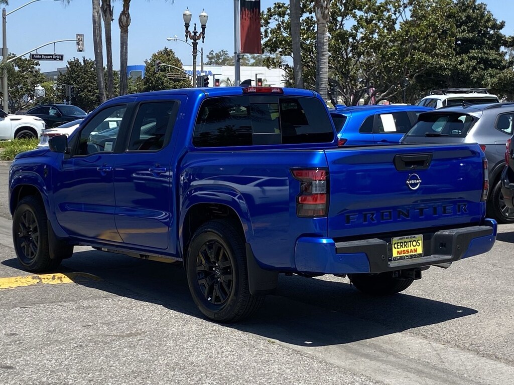 New 2026 Nissan Frontier SV Truck Crew Cab