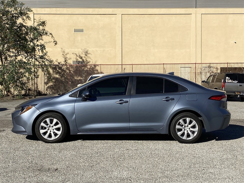 Used 2020 Toyota Corolla LE Sedan