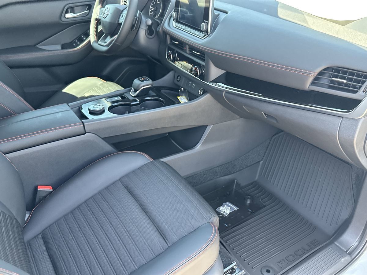 2026 Nissan Rogue Rock Creek - Photo 12