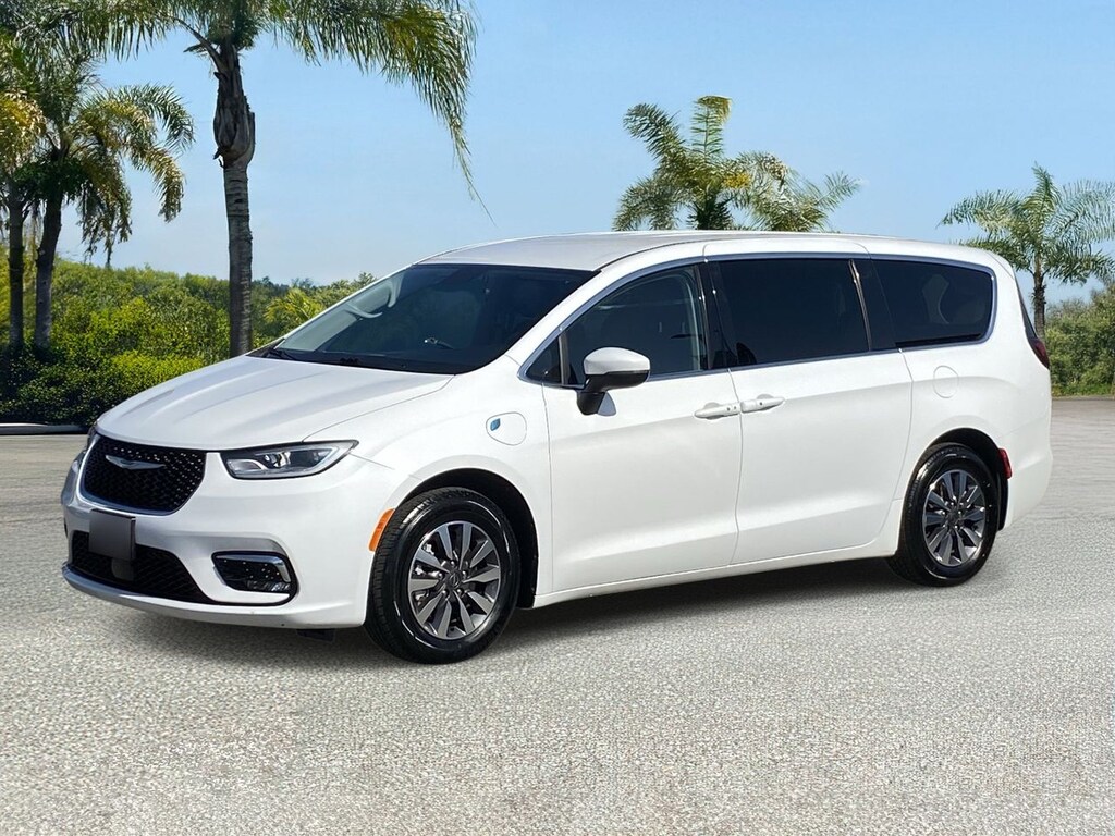 Used 2023 Chrysler Pacifica Plug-In Hybrid Touring L Van Passenger Van