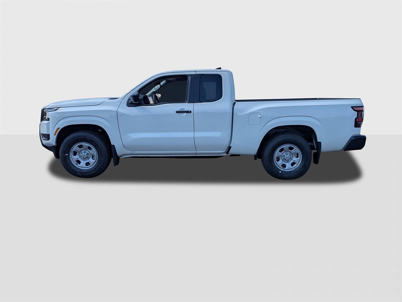2025 Nissan Frontier S photo 2