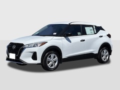 2025 Nissan Kicks Play S SUV