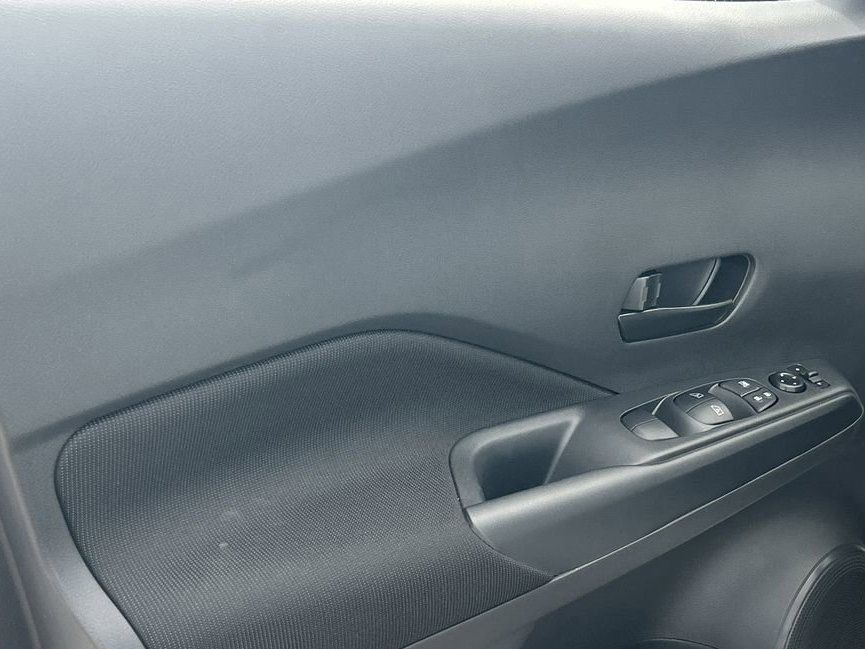 2025 Nissan KICKS PLAY Base - Photo 19