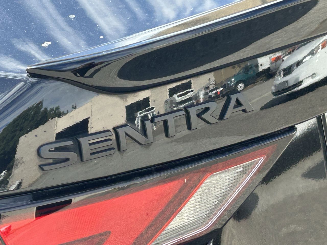 2022 Nissan Sentra SR photo 5