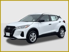 2025 Nissan Kicks Play S SUV