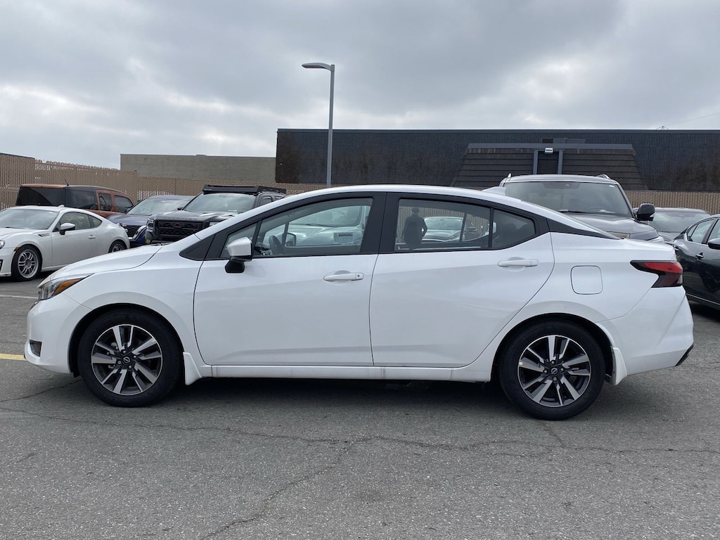 Certified 2025 Nissan Versa 1.6 SV Sedan