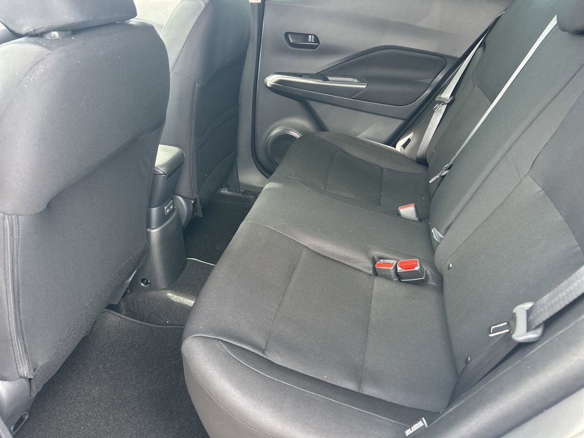 2025 Nissan KICKS PLAY Base - Photo 18