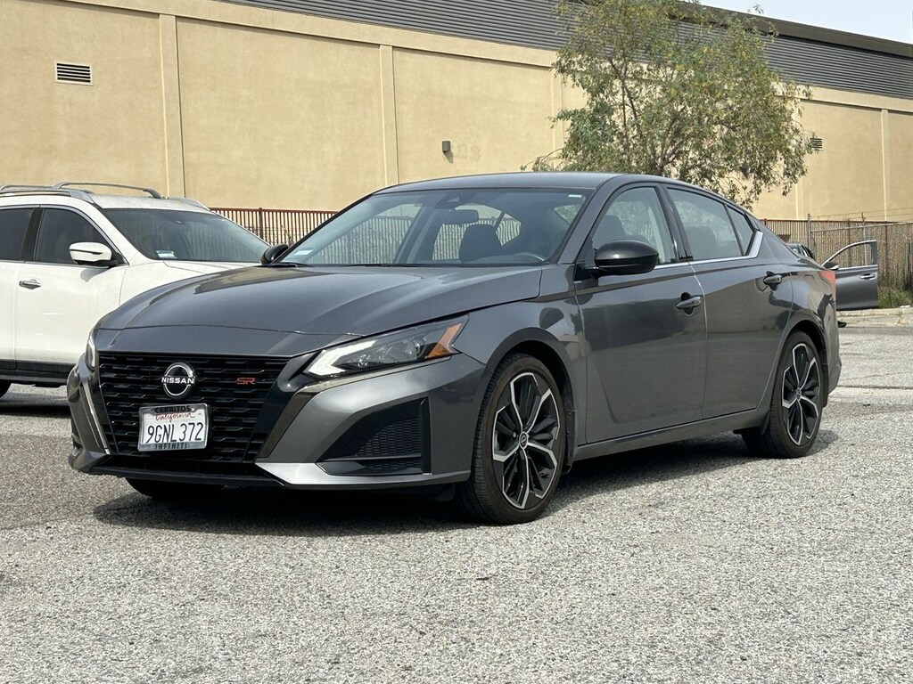 Certified 2023 Nissan