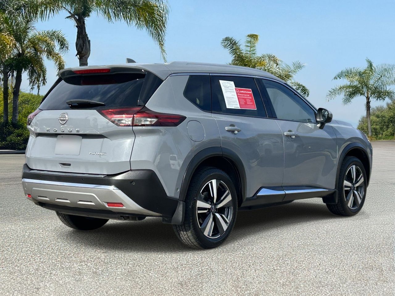 2023 Nissan Rogue Platinum photo 4