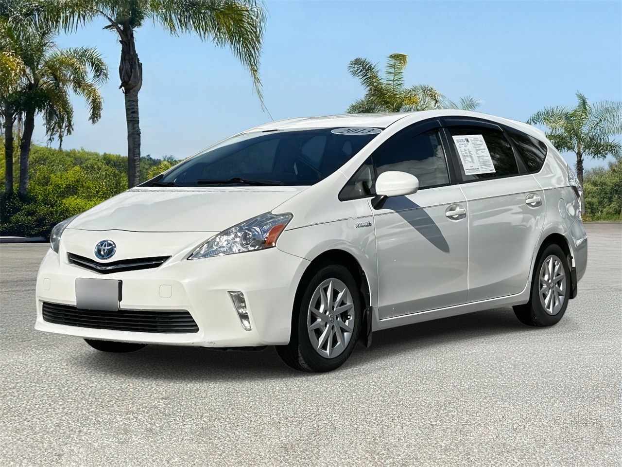 2013 Toyota Prius v Five