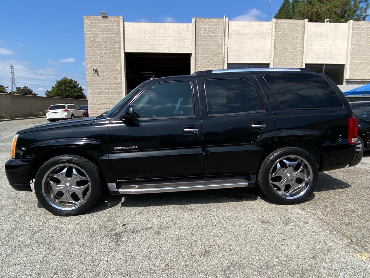 Used 2004 Cadillac Escalade Base with VIN 1GYEC63T94R225325 for sale in Cerritos, CA