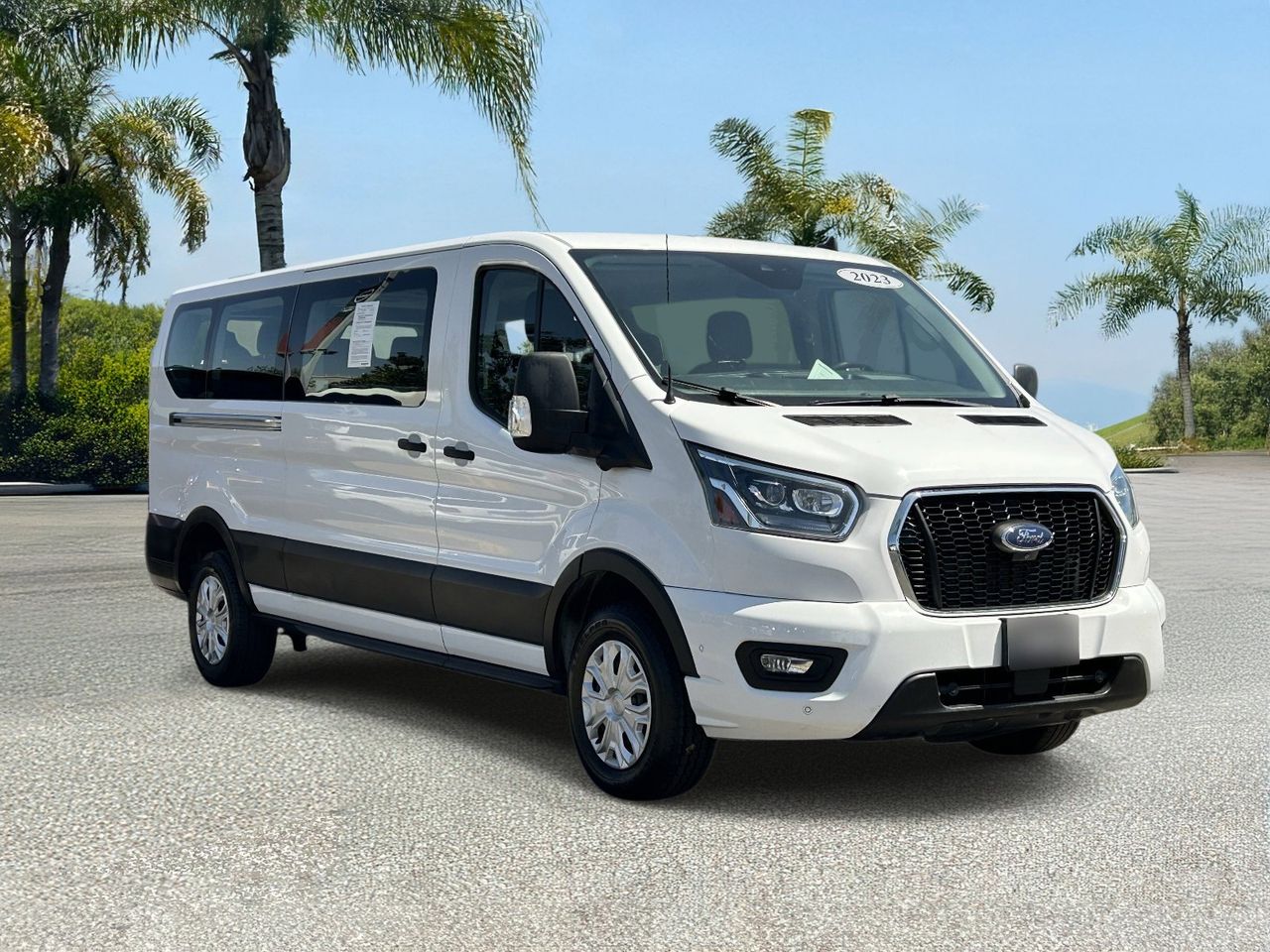 2023 Ford Transit-350 Passenger XLT photo 5