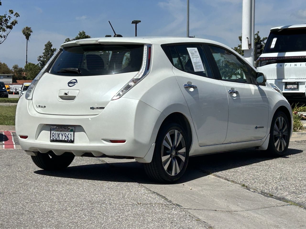 2016 Nissan LEAF SV photo 4