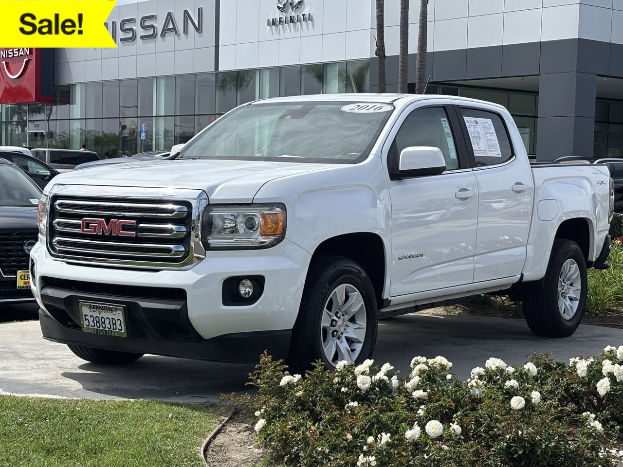 Summit White 2016 GMC Canyon SLE Crew Cab 4WD Pickup Truck Four-Wheel Drive 6-Speed Automatic