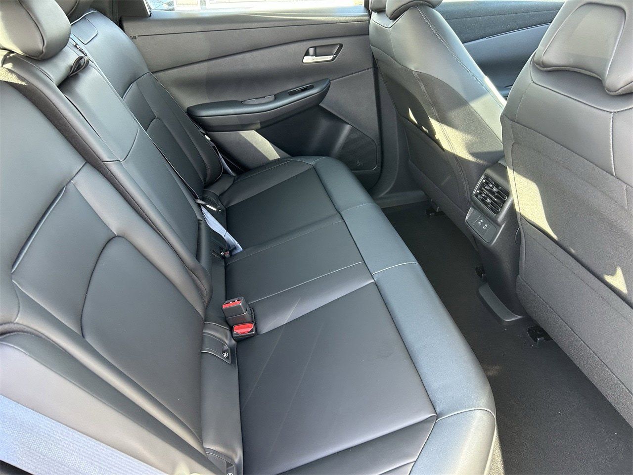 2026 Nissan LEAF SV+ - Photo 11