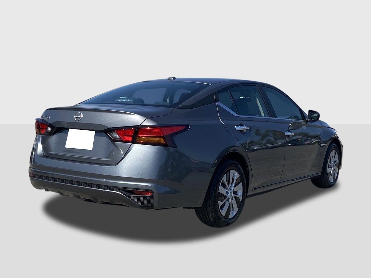 2025 Nissan Altima S photo 4
