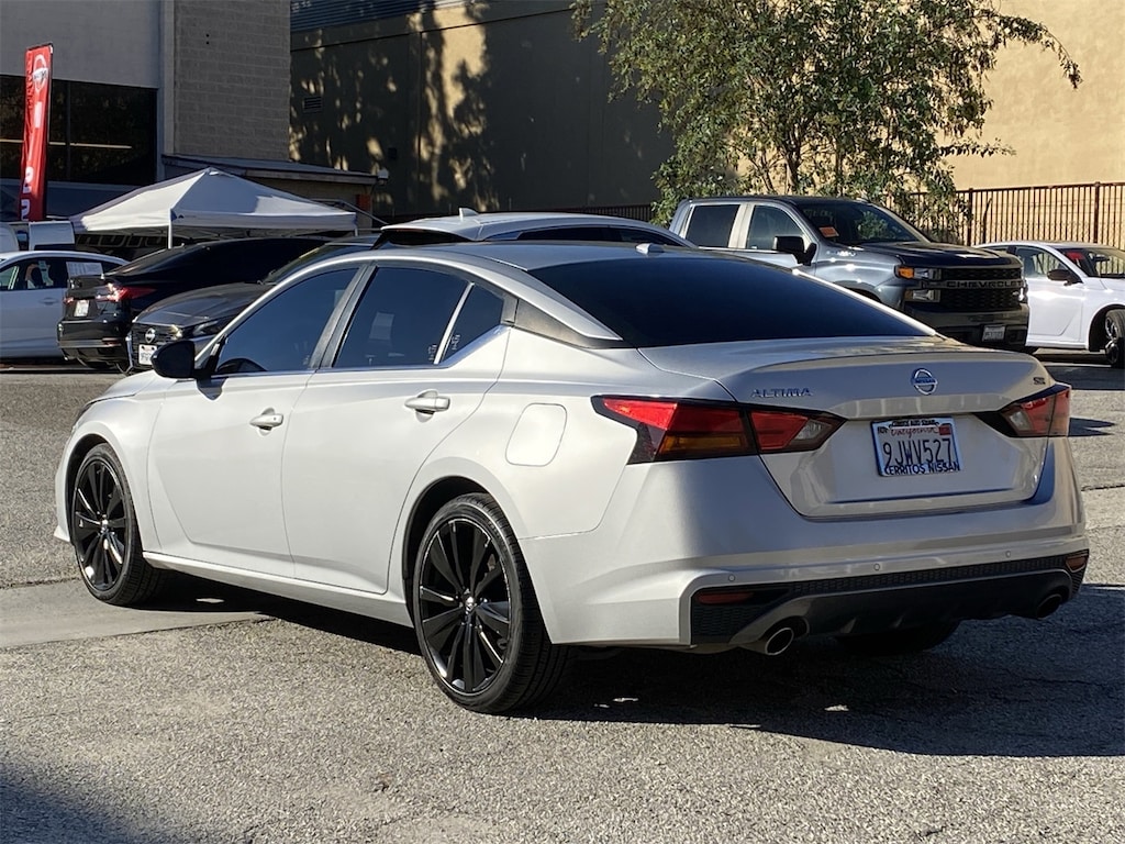 Used 2022 Nissan Altima 2.5 SR Sedan
