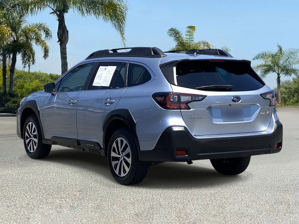 Used 2023 Subaru Outback Premium SUV