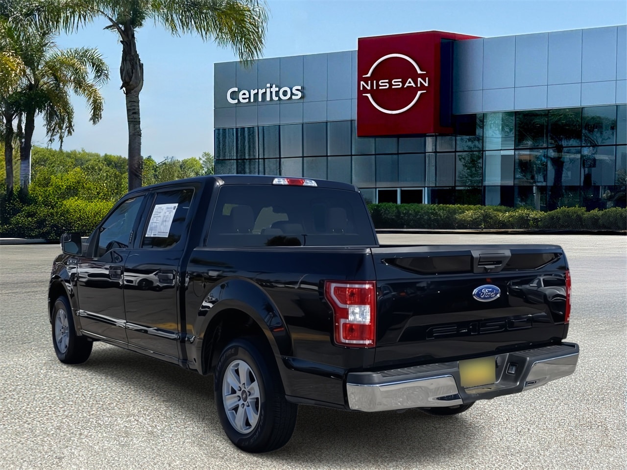 Used 2018 Ford F-150 XLT with VIN 1FTEW1CB7JKD37102 for sale in Cerritos, CA