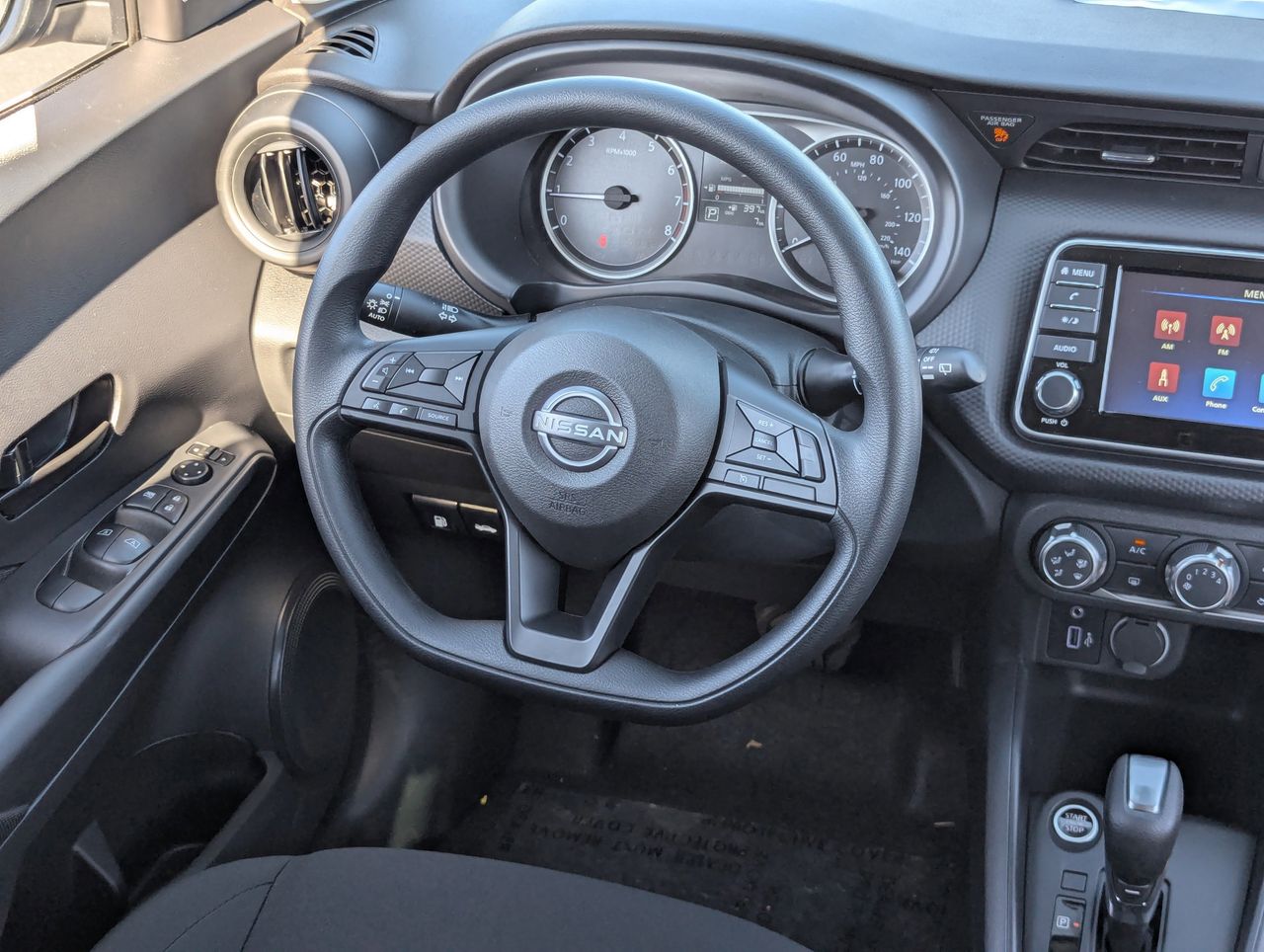 2025 Nissan KICKS PLAY Base - Photo 19