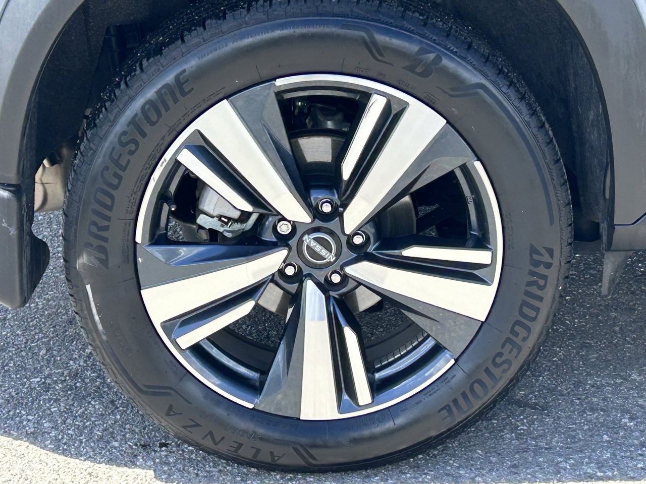 2023 Nissan Rogue SL photo 6