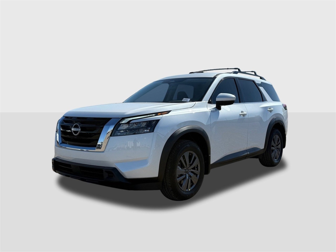 2025 Nissan Pathfinder SV's photo