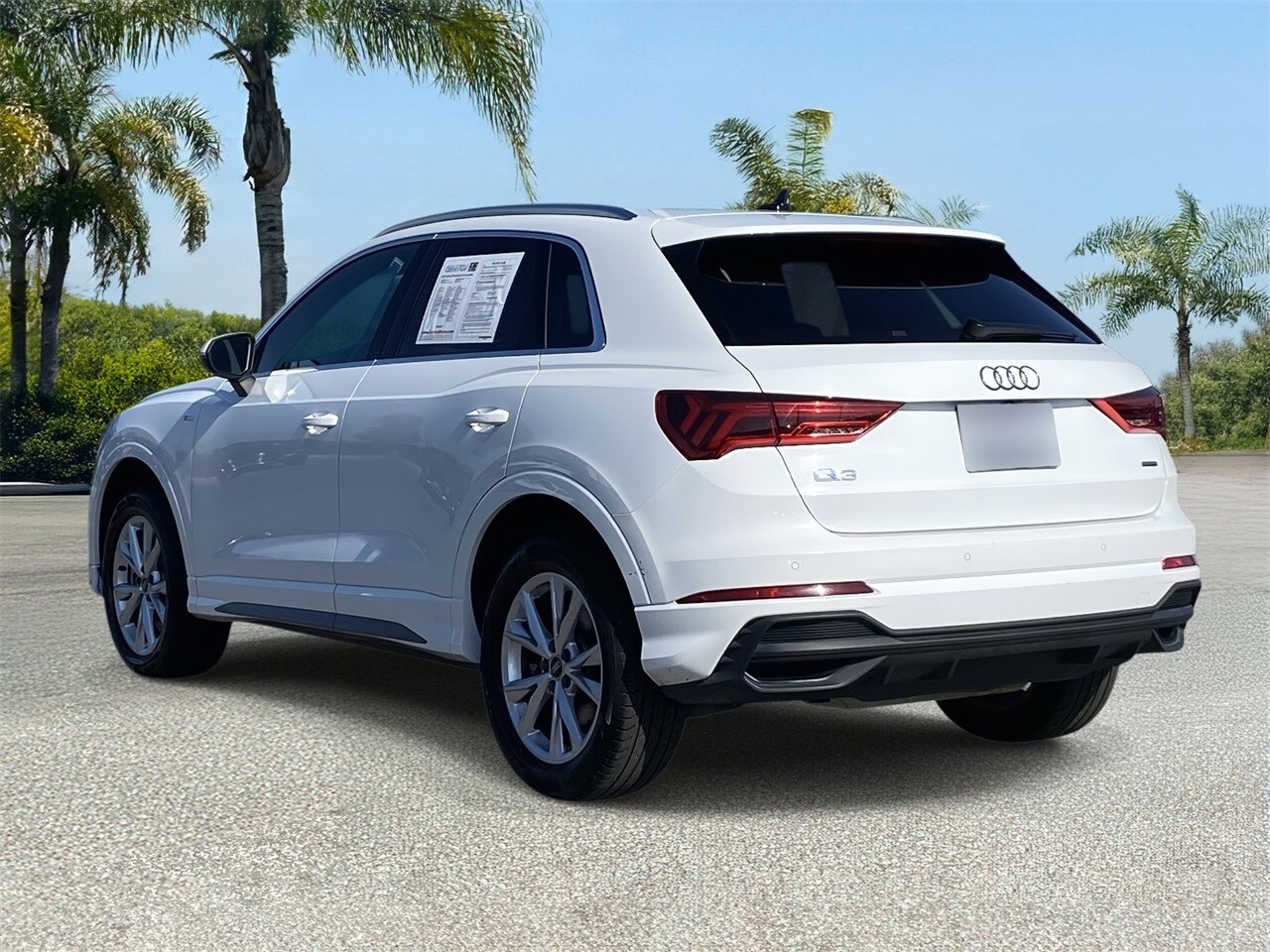 2023 Audi Q3 Premium S line photo 2