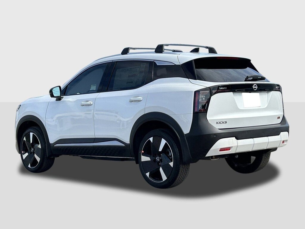 New 2026 Nissan Kicks SR SUV