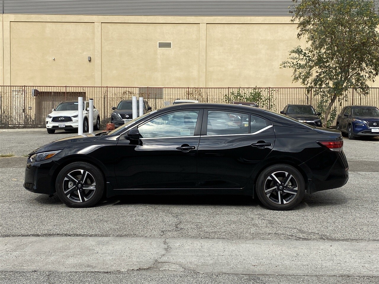 2024 Nissan Sentra SV photo 2