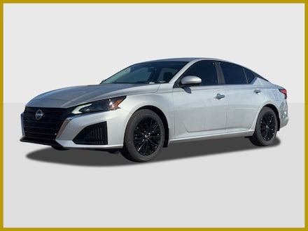 2025 Nissan Altima SV Sedan