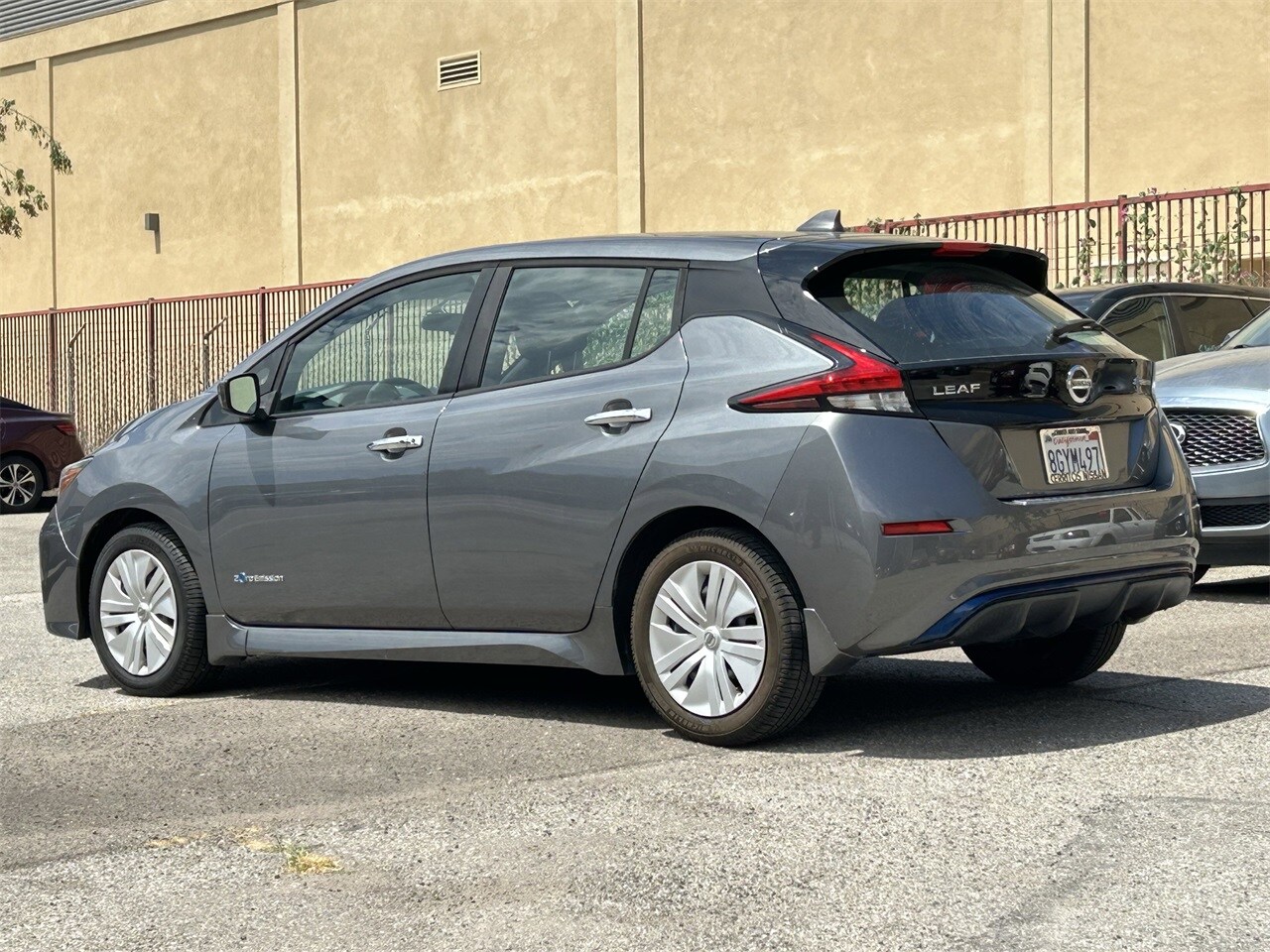 2019 Nissan Leaf S photo 3