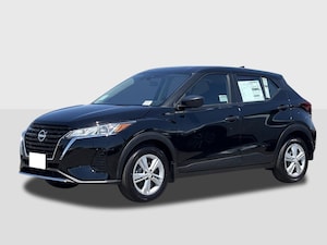 2025 Nissan Kicks Play S SUV