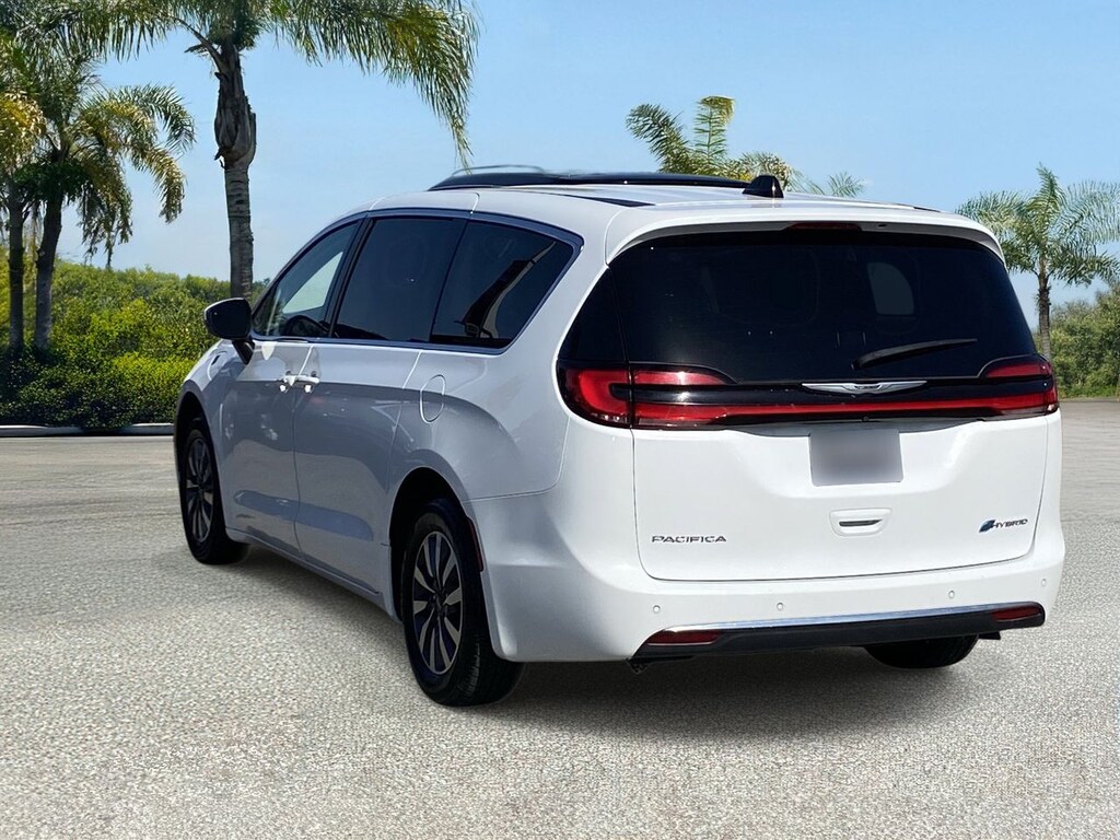 Used 2023 Chrysler Pacifica Plug-In Hybrid Touring L Van Passenger Van