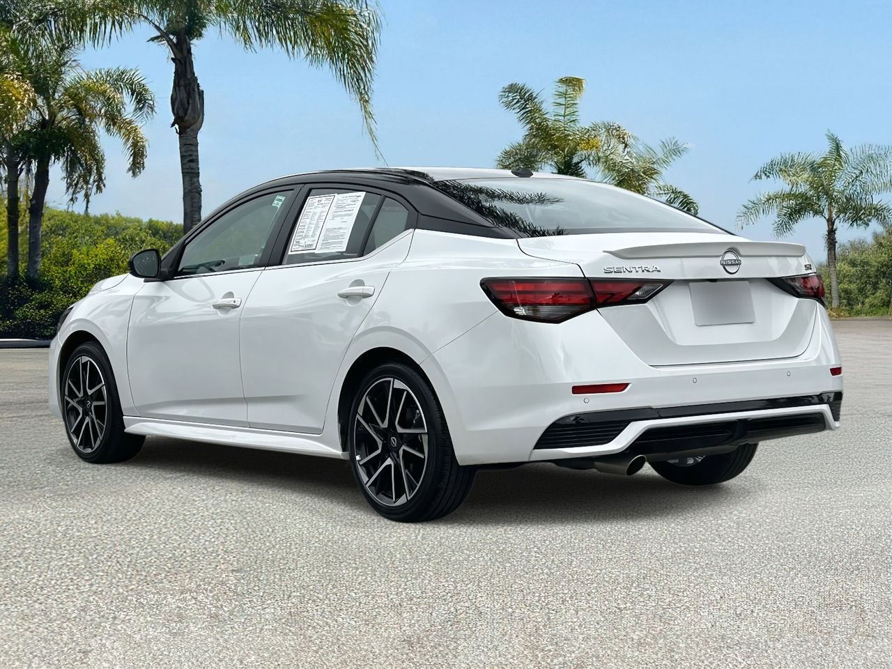 2025 Nissan Sentra SR photo 2