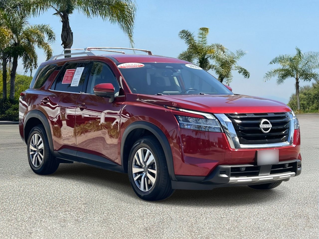 2023 Nissan Pathfinder SL photo 5