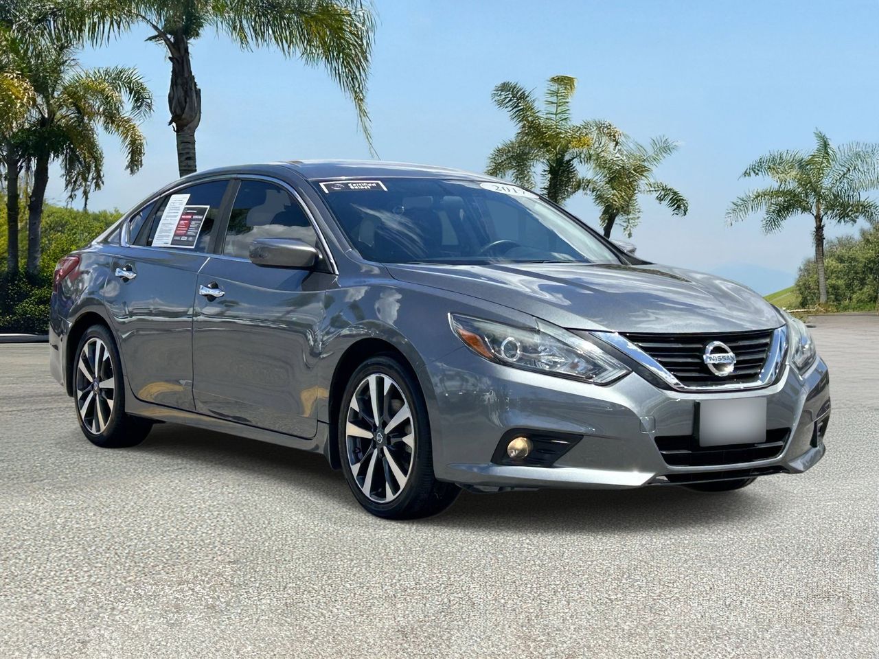 2017 Nissan Altima 2.5 SR photo 5